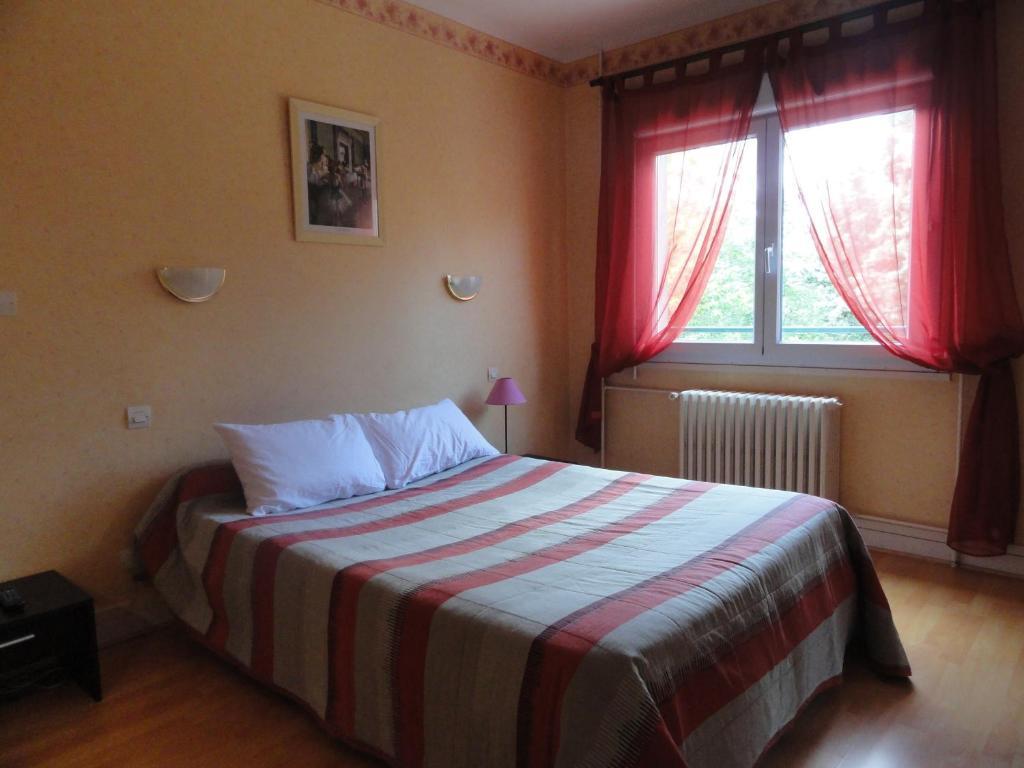 Hotel Moliere Париж Номер фото